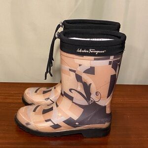 Salvatore Ferragamo Mid-Calf Rain Boots Brown Logo Rubber Pull On Women’s 8